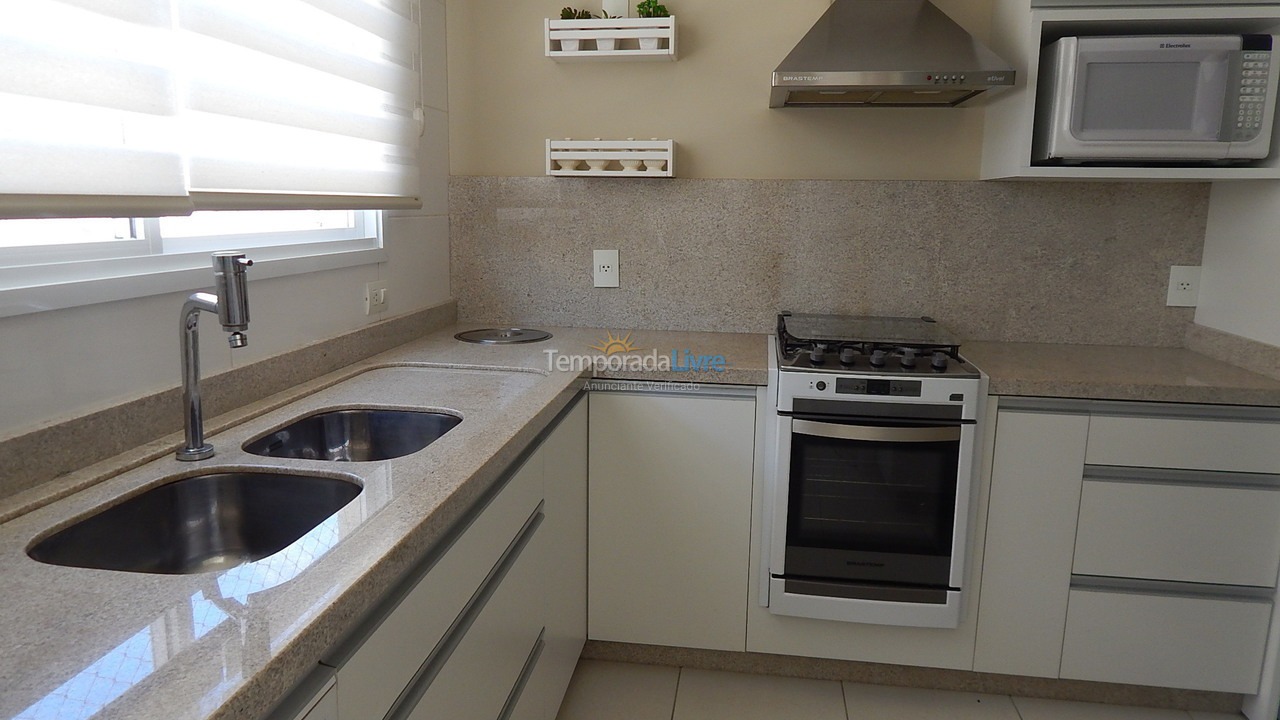 Apartamento para aluguel de temporada em Florianópolis (Cachoeira do Bom Jesus)