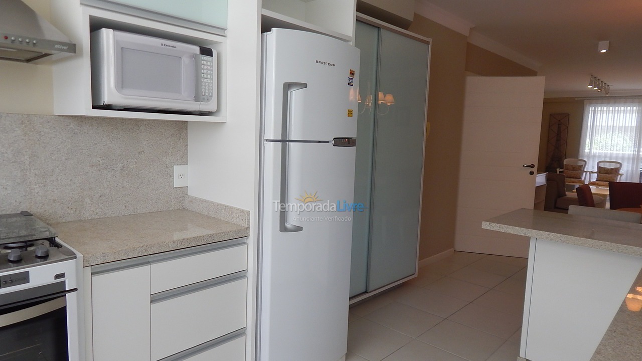 Apartamento para aluguel de temporada em Florianópolis (Cachoeira do Bom Jesus)