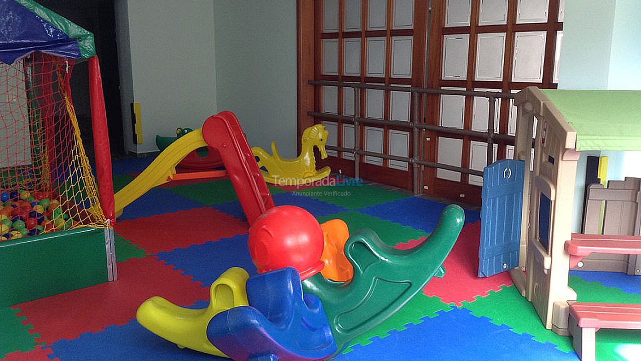 Apartamento para aluguel de temporada em Guarujá (Pitangueiras)