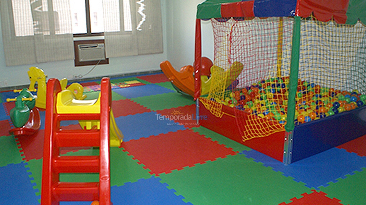 Apartamento para aluguel de temporada em Guarujá (Pitangueiras)