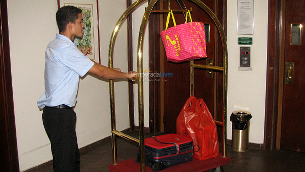 Apartamento para aluguel de temporada em Guarujá (Pitangueiras)