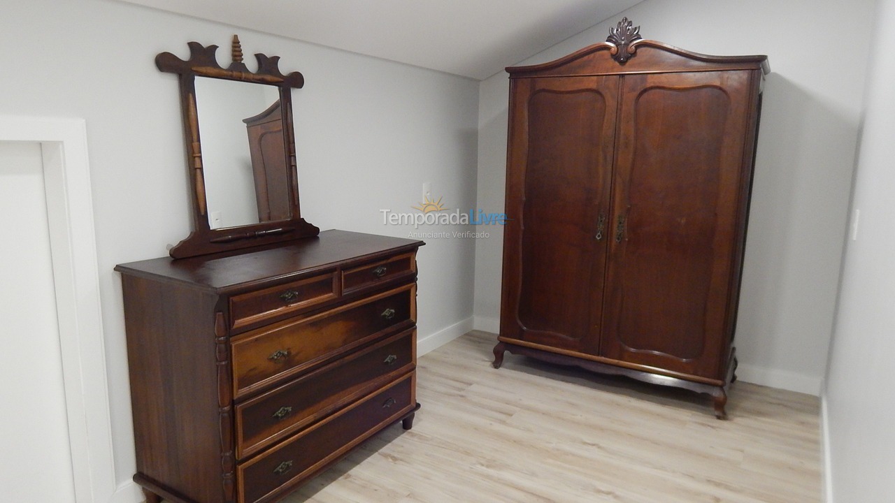 Casa para aluguel de temporada em Florianopolis (Praia dos Ingleses)