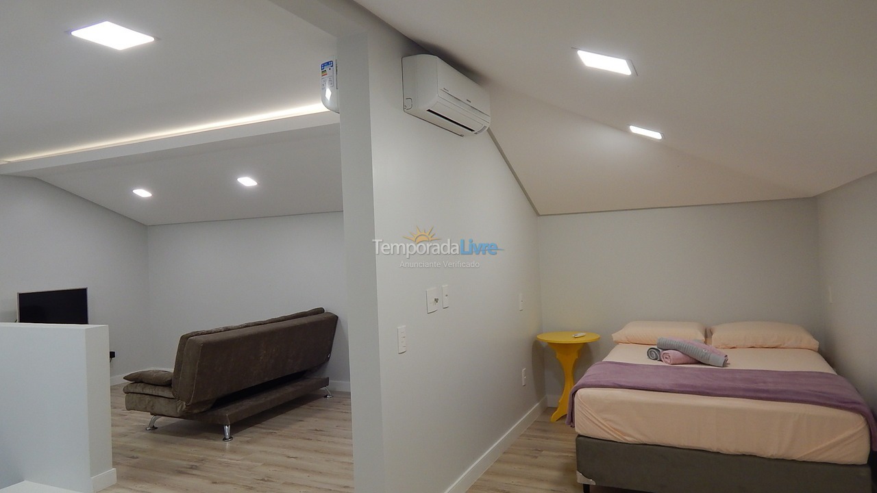 Casa para aluguel de temporada em Florianopolis (Praia dos Ingleses)