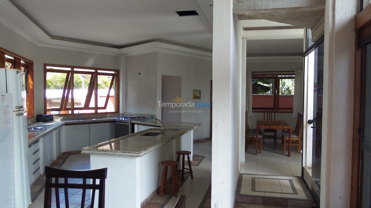 Casa para aluguel de temporada em São Sebastião (Praia da Baleia)