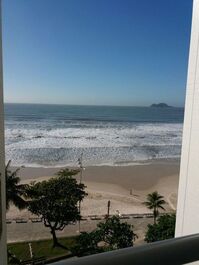 Calçadão Pitangueiras Guarujá