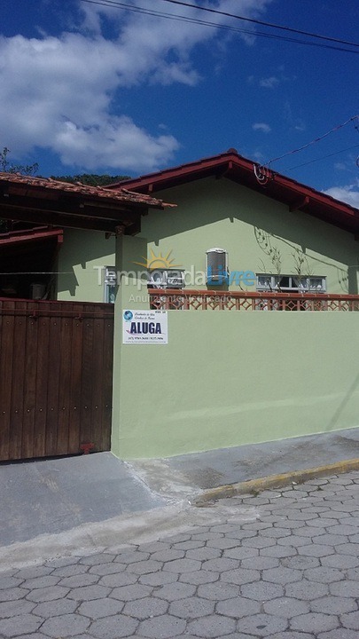 Casa para alquiler de vacaciones em Bombinhas (Canto Grande)