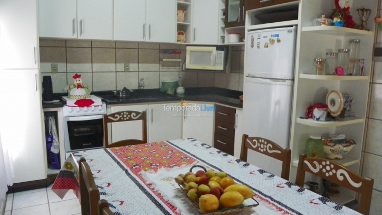 Casa para alquiler de vacaciones em Bombinhas (Canto Grande)