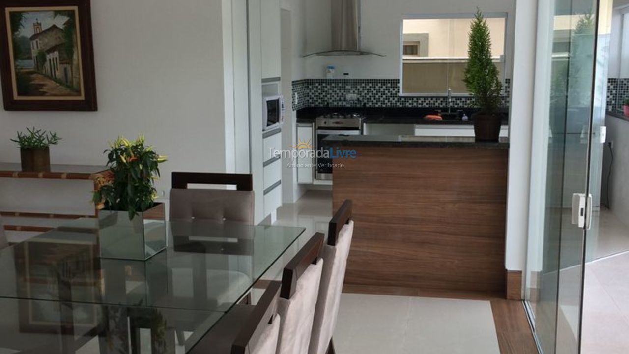 House for vacation rental in Guarujá (Praia do Pernambuco)