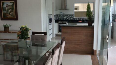 Wonderful house in Praia de Pernambuco in Guaruja