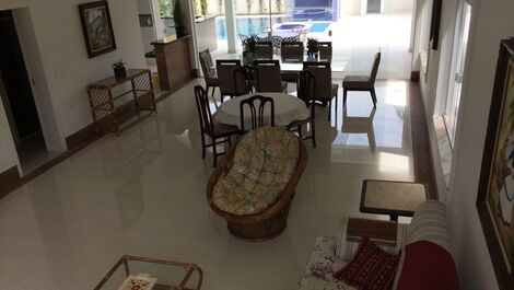 Wonderful house in Praia de Pernambuco in Guaruja