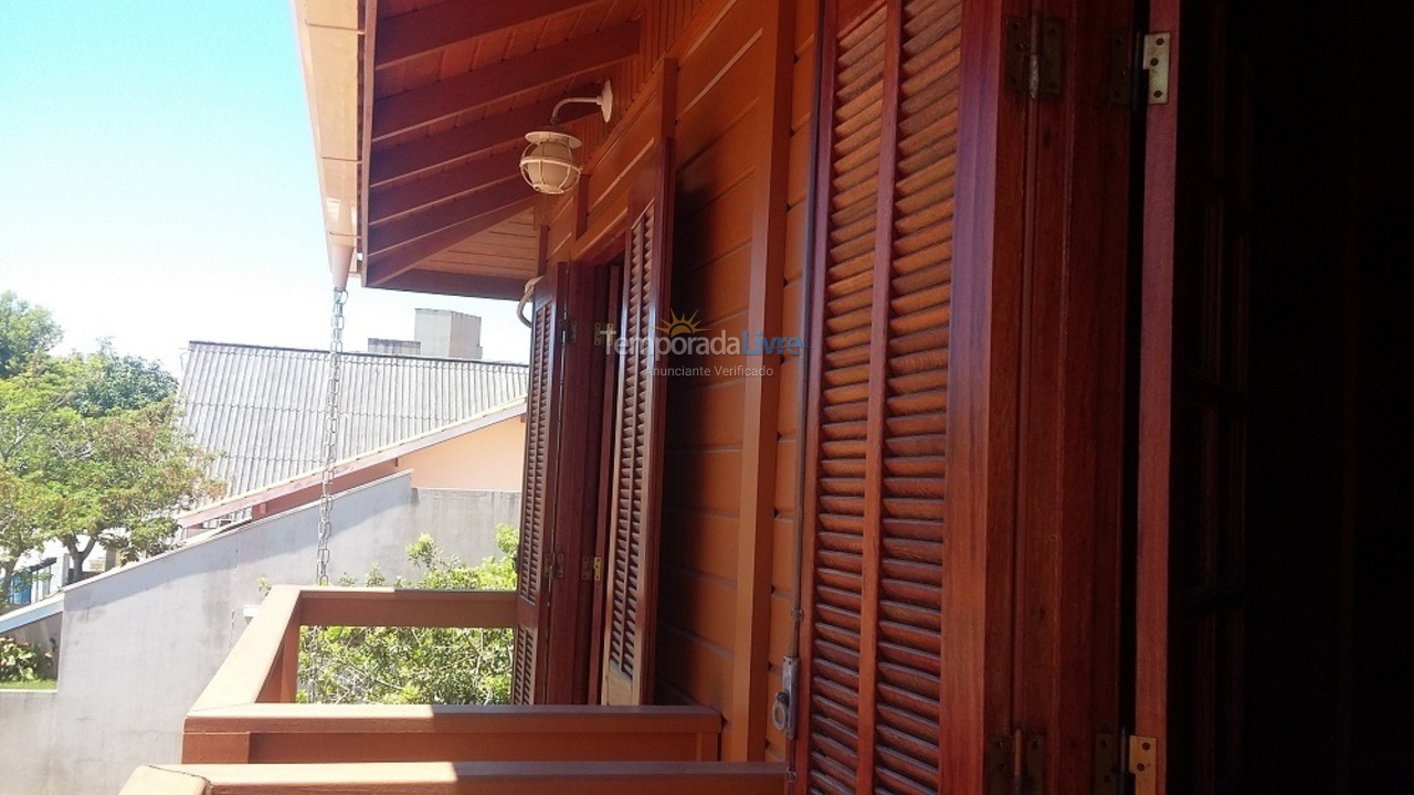 House for vacation rental in Bombinhas (Canto Grande)