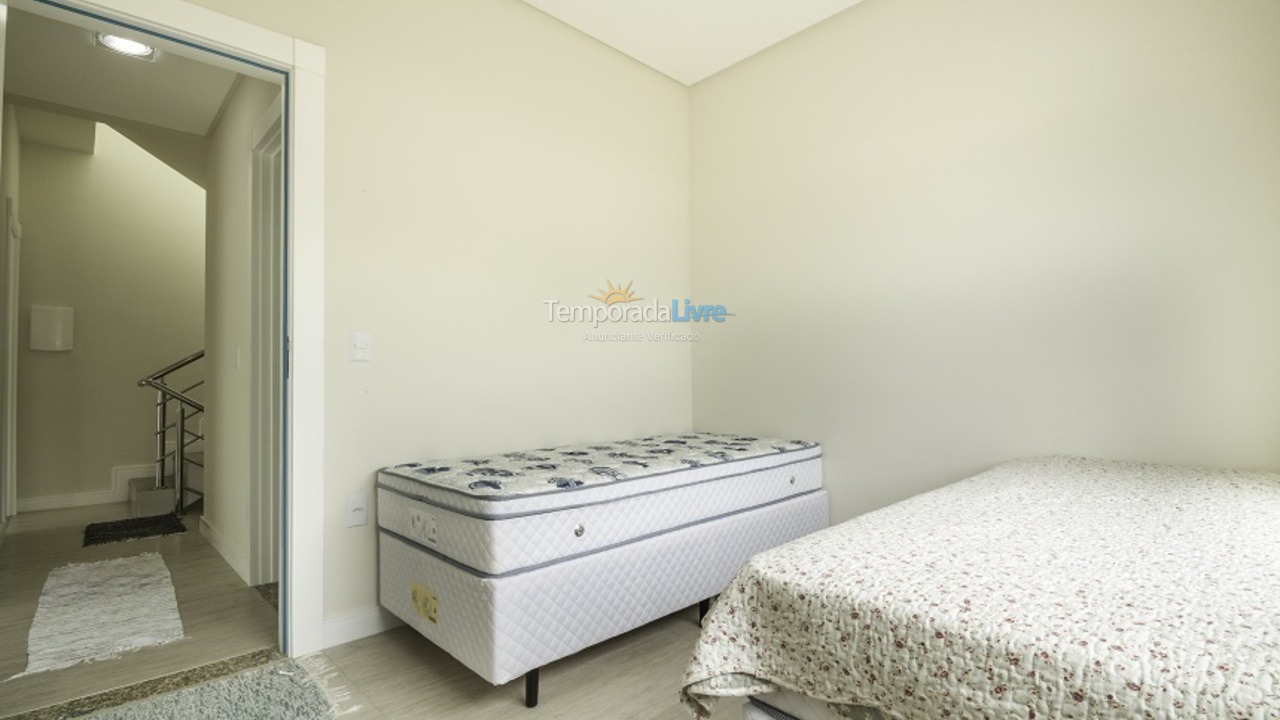 Casa para aluguel de temporada em Bombinhas (Mariscal)