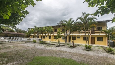 Excellent apartments for season 100 meters from the beach Maranduba