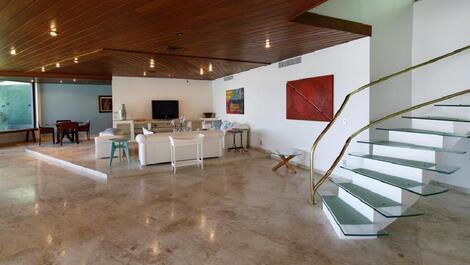 ESTUPENDA MANSION, 5 suites, vista panorámica al mar, alquila DAILY / ANUAL