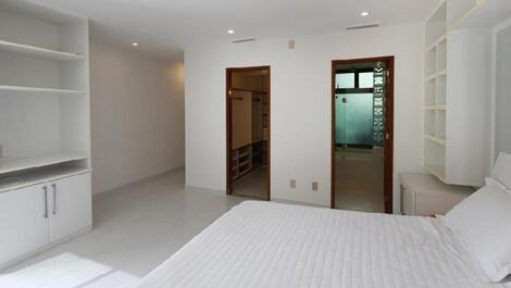 ESTUPENDA MANSION, 5 suites, vista panorámica al mar, alquila DAILY / ANUAL