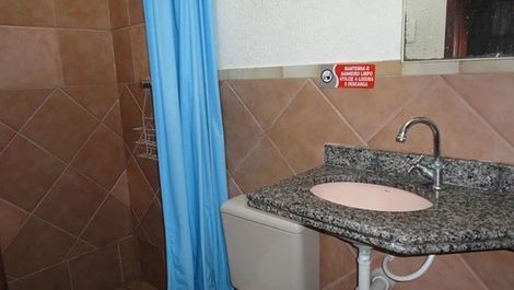 Casa mobiliada para na Atalaia, á 600 metros da praia.