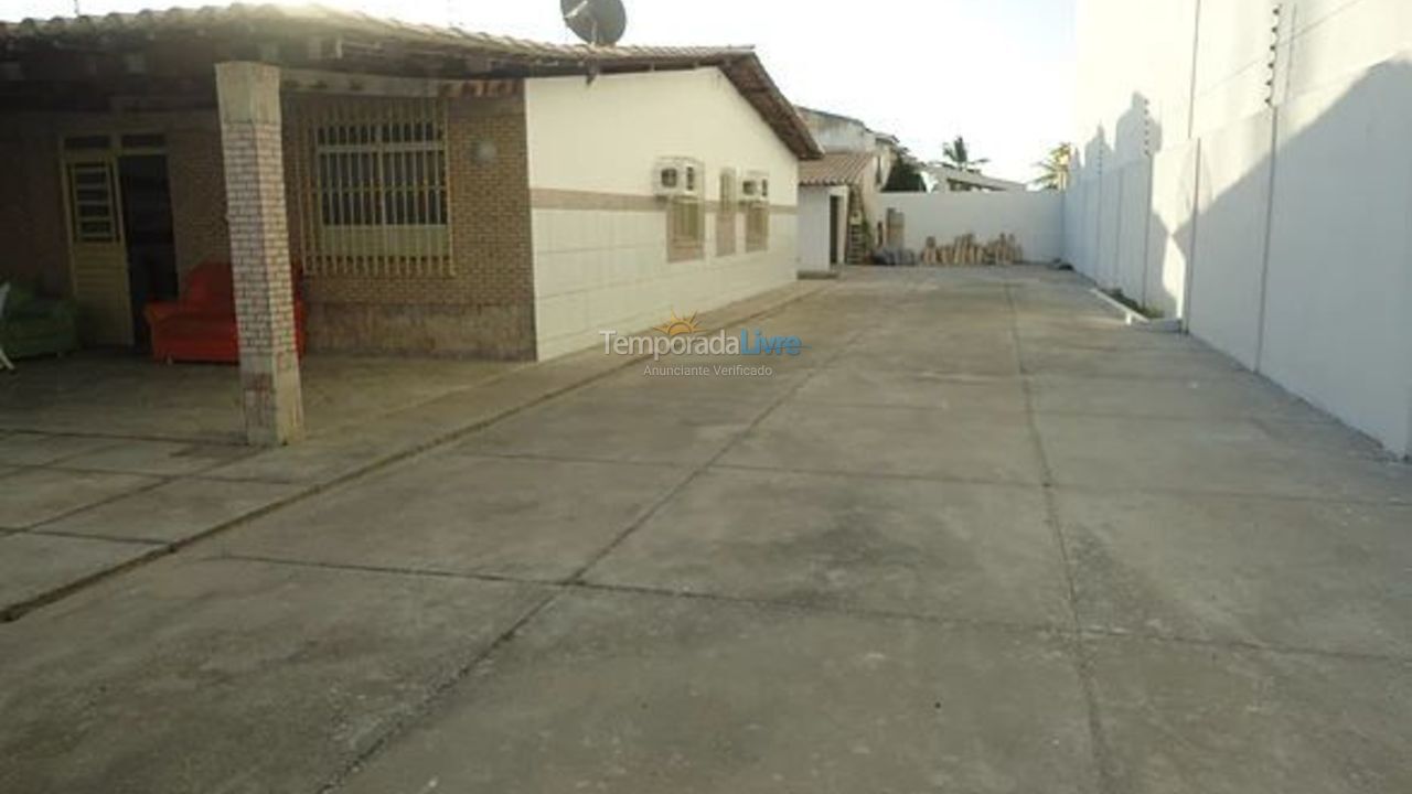 Casa para aluguel de temporada em Aracaju (Atalaia)