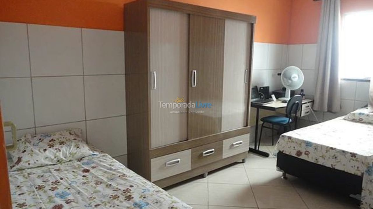 Casa para aluguel de temporada em Aracaju (Atalaia)