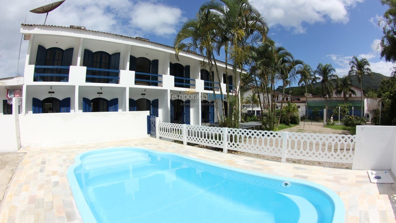 Apartamento para aluguel de temporada em Ubatuba (Maranduba)