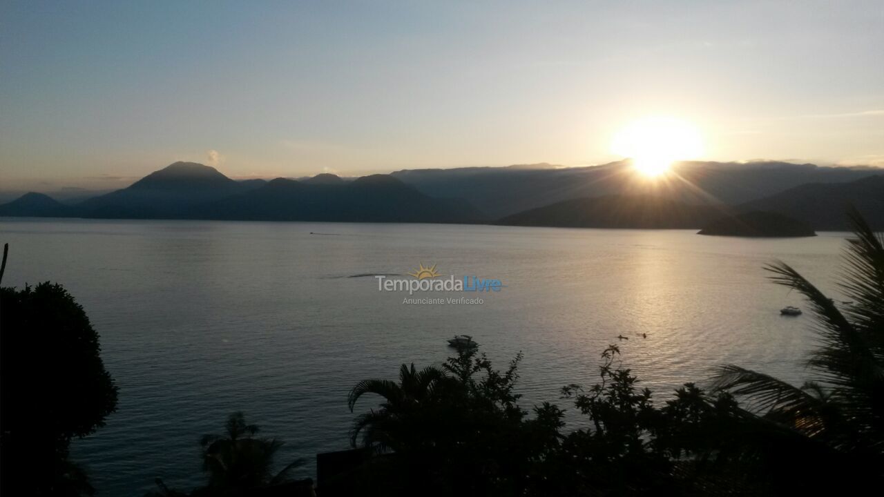 House for vacation rental in Ubatuba (Praia da Almada)