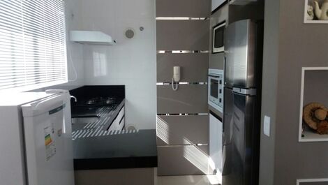 Cobertura no centro de Bombinhas