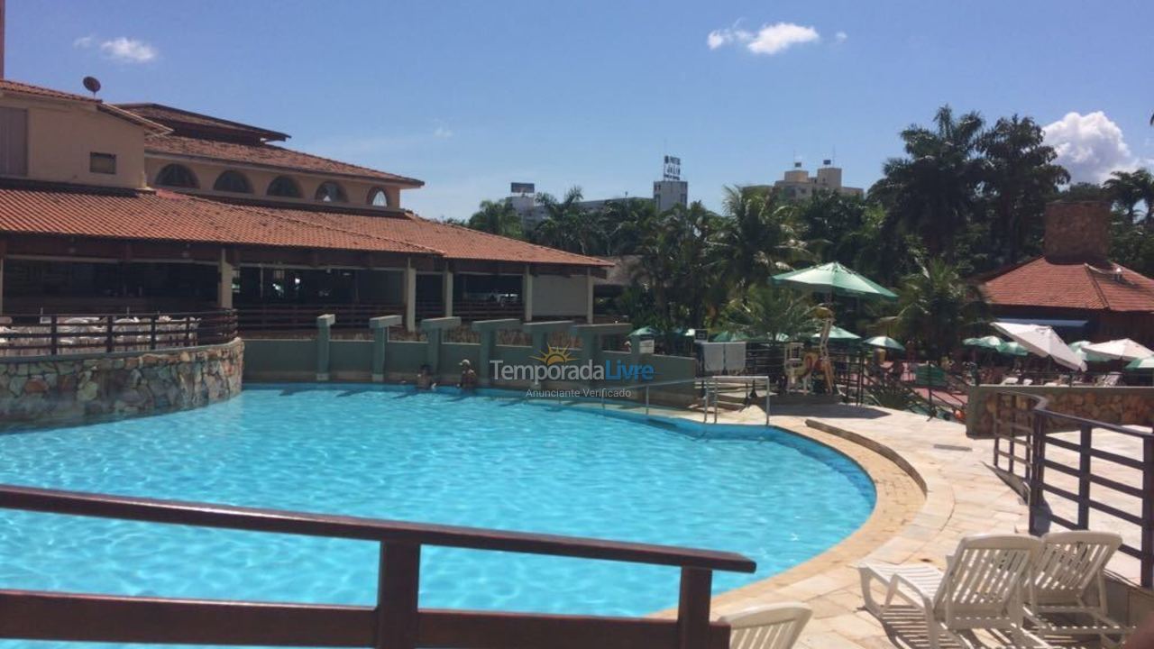 Apartamento para alquiler de vacaciones em Caldas Novas (Turista I)