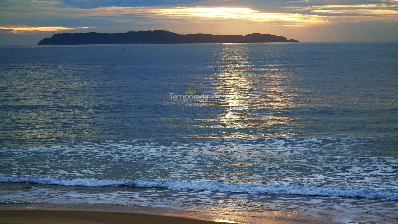 Apartment for vacation rental in Bombinhas (Praia de Quatro Ilhas)