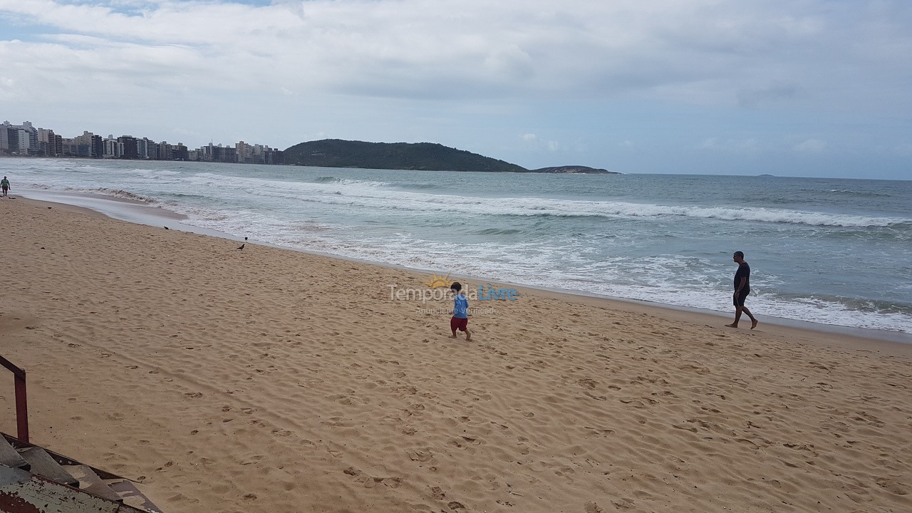 Apartamento para aluguel de temporada em Guarapari (Praia do Morro)
