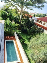 Luxuoso apartamento de 2 dorm. em Jurere