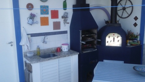 churrasqueira e forno a lenha
