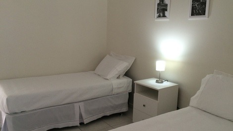 Casa 50m do mar - 17 PESSOAS - DISPONÍVEL CARNAVAL