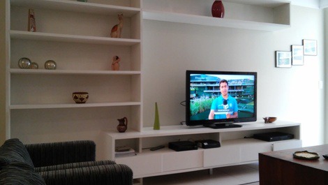 Luxuoso Apto com 3 Suítes ampla visão do mar!