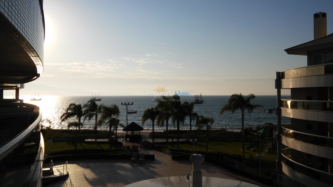 Apartamento para aluguel de temporada em Florianópolis (Cachoeira do Bom Jesus)