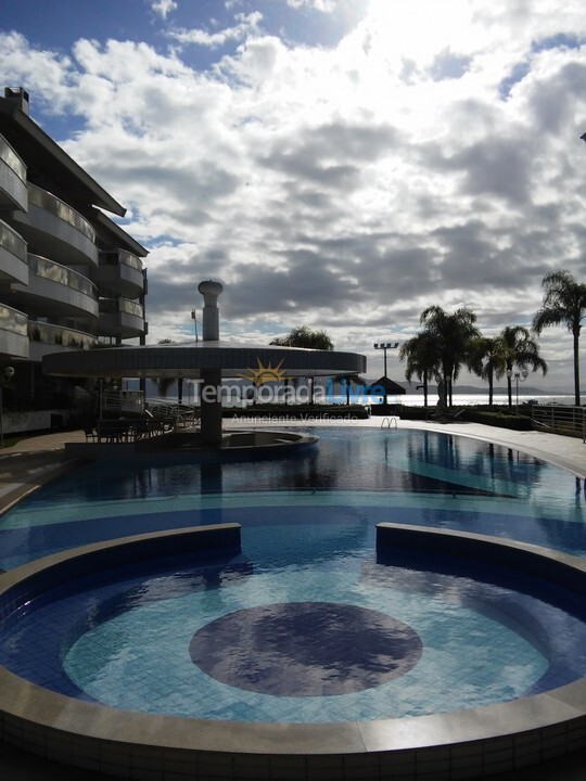 Apartamento para aluguel de temporada em Florianópolis (Cachoeira do Bom Jesus)