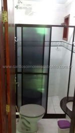 CASA DÚPLEX 2 QUARTOS Á 3 QUADRAS DA PRAIA DO FORTE 5 MINUTOS ANDANDO.