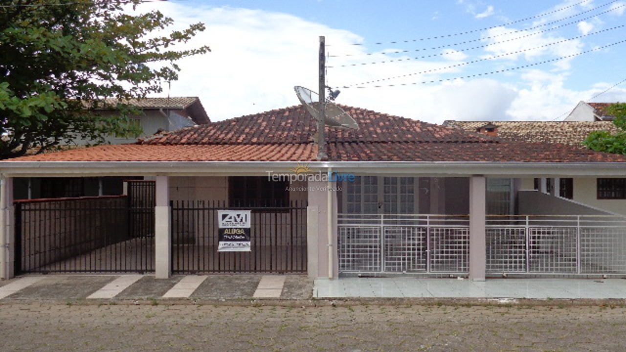 Casa para alquiler de vacaciones em São Francisco do Sul (Enseada)