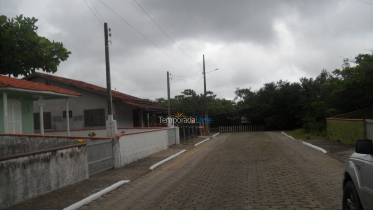 Casa para alquiler de vacaciones em São Francisco do Sul (Enseada)