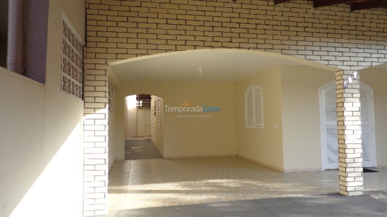 Casa para aluguel de temporada em São Francisco do Sul (Enseada)