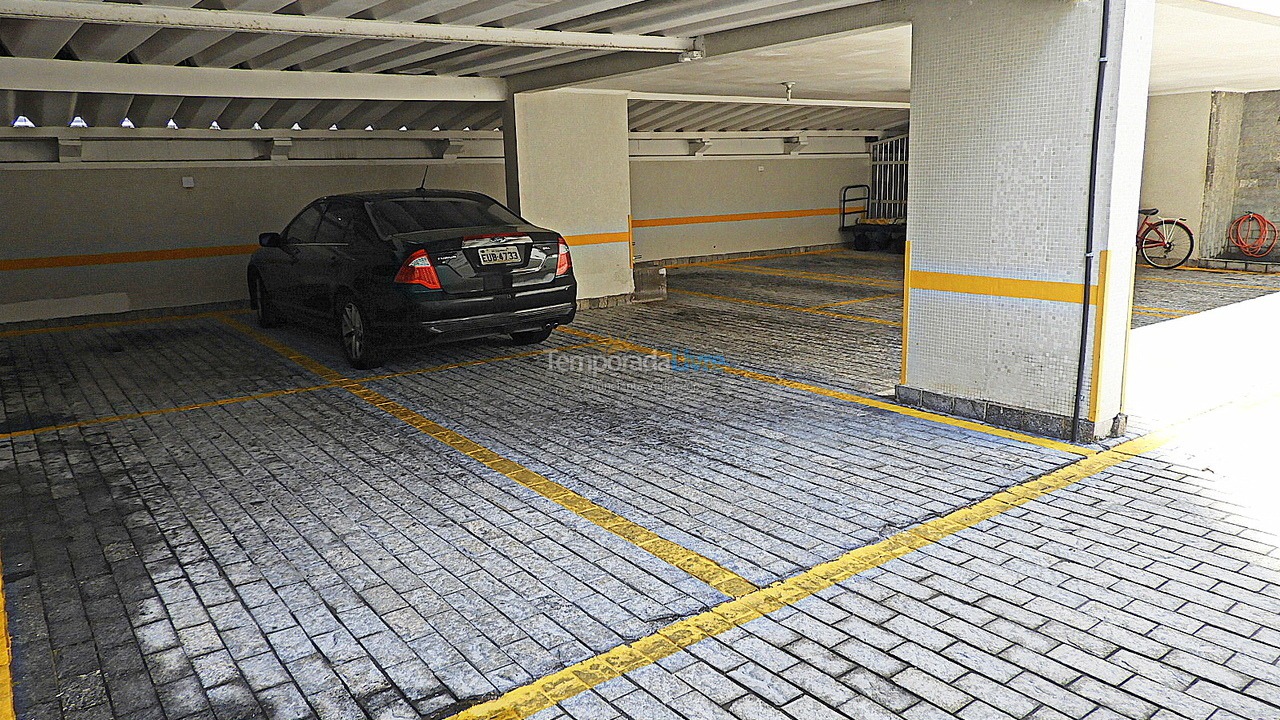 Apartamento para aluguel de temporada em Guarujá (Pitangueiras)