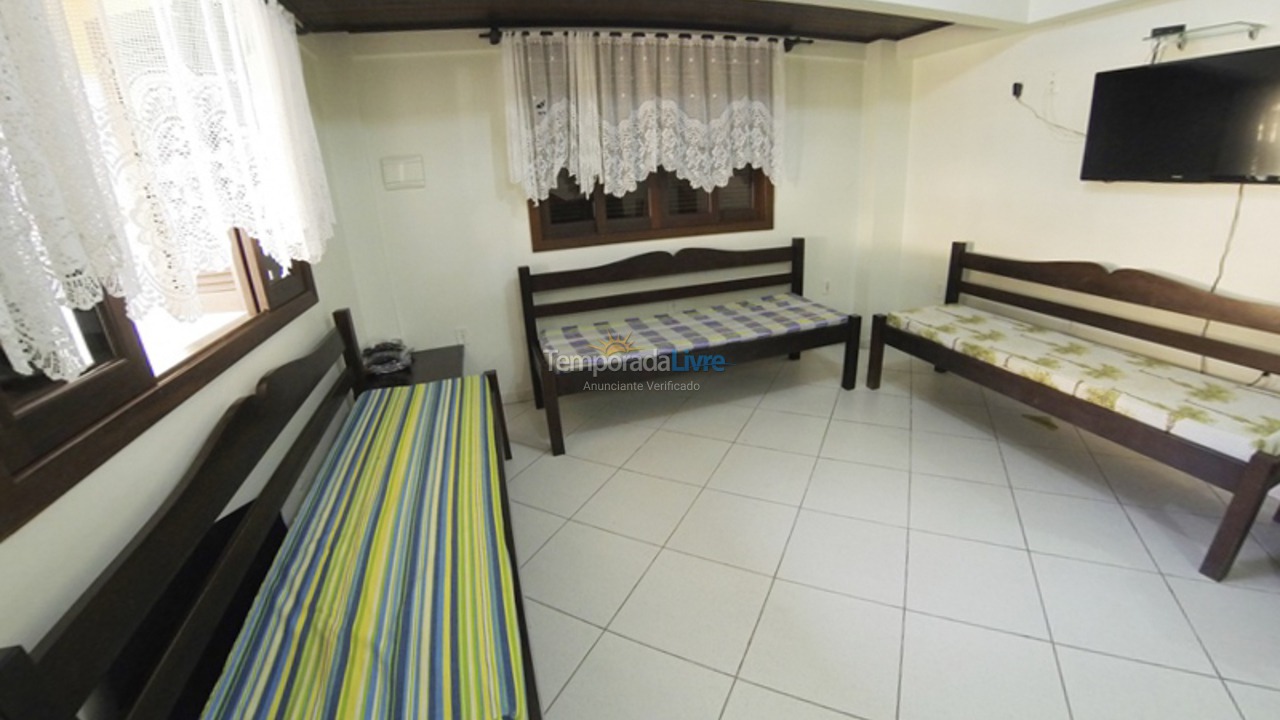 Casa para alquiler de vacaciones em Bombinhas (Praia de Bombas)