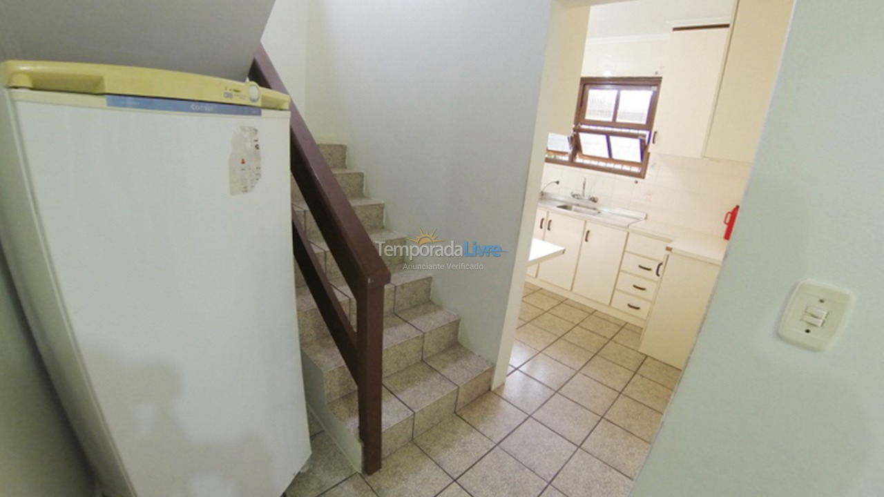 Casa para alquiler de vacaciones em Bombinhas (Praia de Bombas)