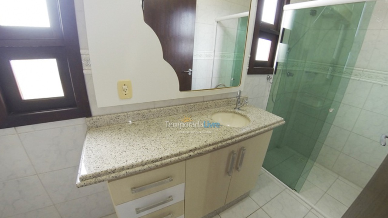 Casa para alquiler de vacaciones em Bombinhas (Praia de Bombas)