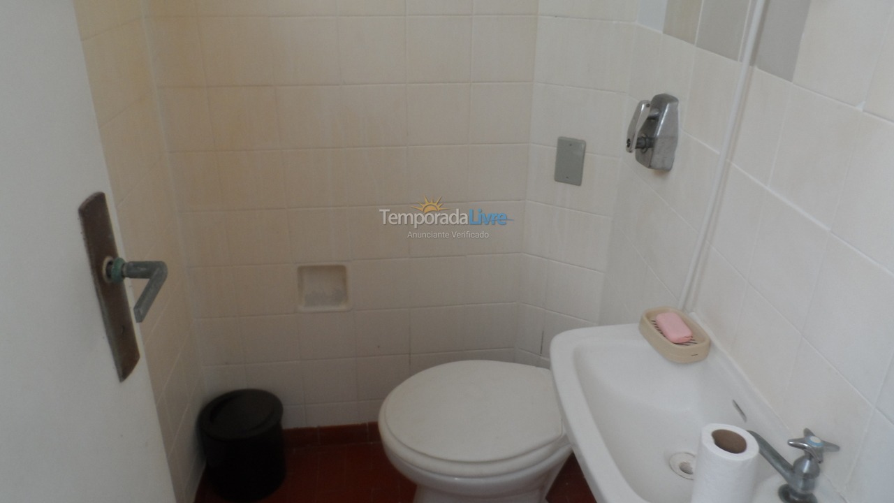 Apartamento para aluguel de temporada em Guarujá (Pitangueiras)