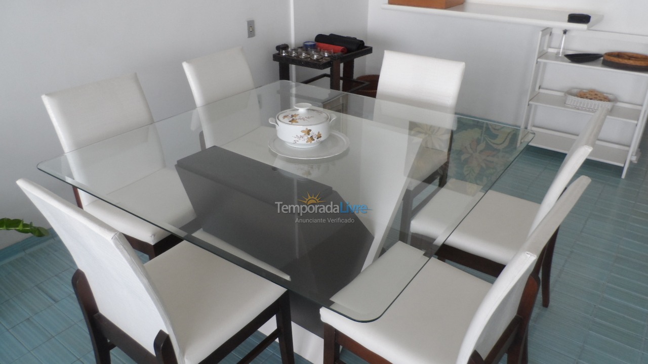 Apartamento para aluguel de temporada em Guarujá (Pitangueiras)