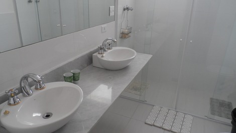 BANHEIRO SOCIAL COMPLETO