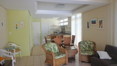 Comfortable house for 8 people 60 meters from the sea!