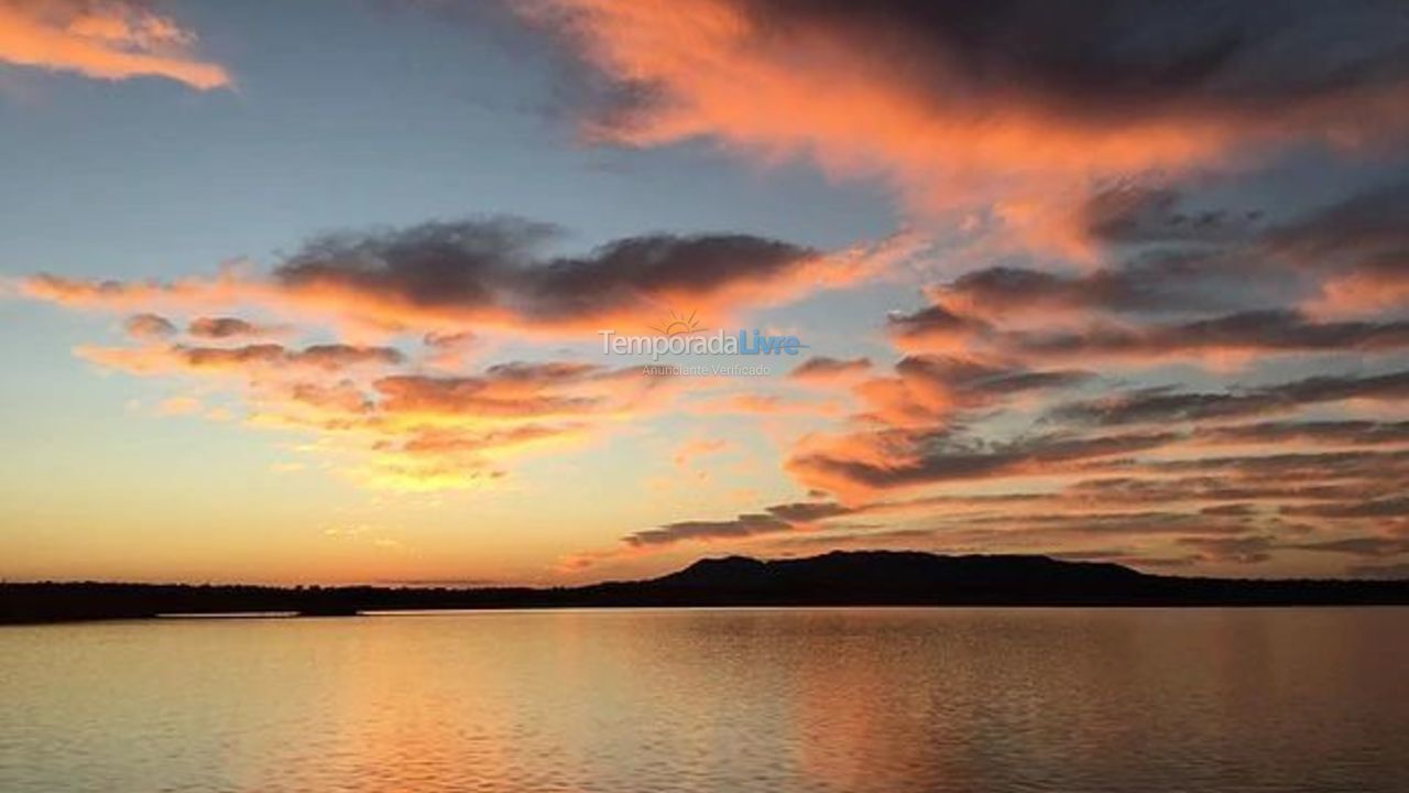 Casa para aluguel de temporada em Uruaçu (Lago Serra da Mesa)