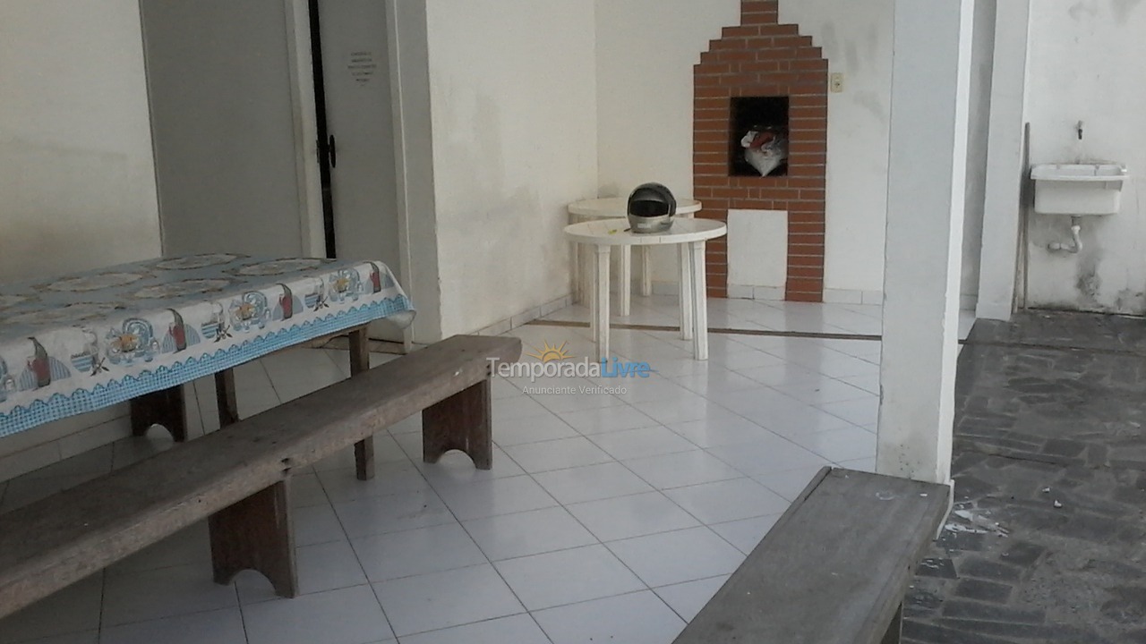 House for vacation rental in Guarapari (Rua Rio de Janeiro 25)