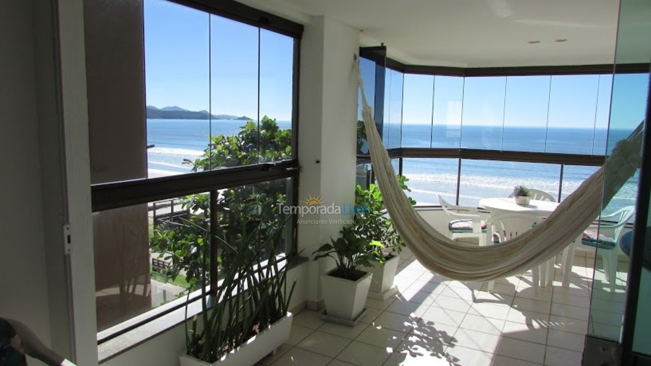 Apartment for vacation rental in Itapema (Meia Praia)