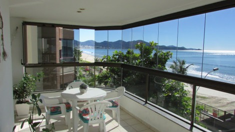 Ocean Front Condo Meia Praia Itapema